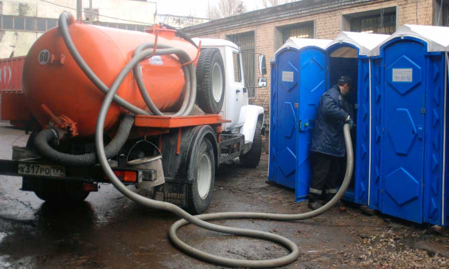 Услуги по откачке туалетов и биотуалетов в Барнауле